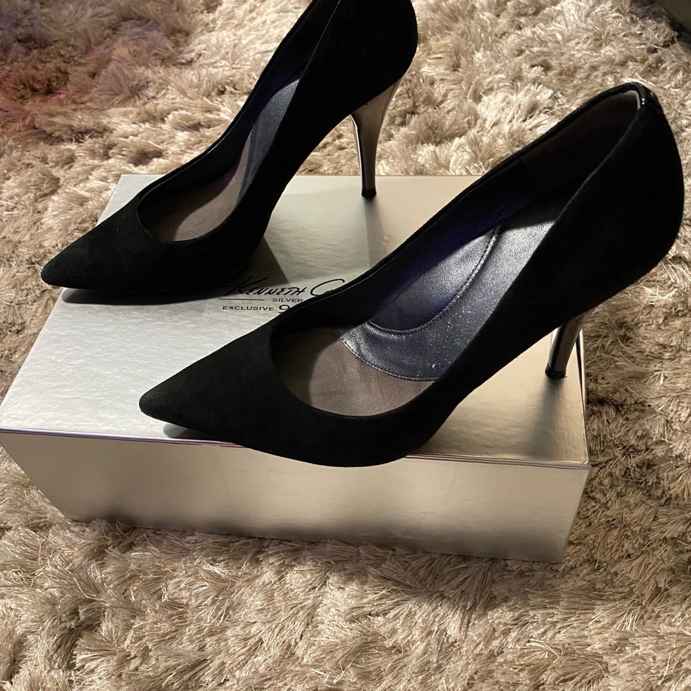 Black suede shoes - Picture 3 of 7